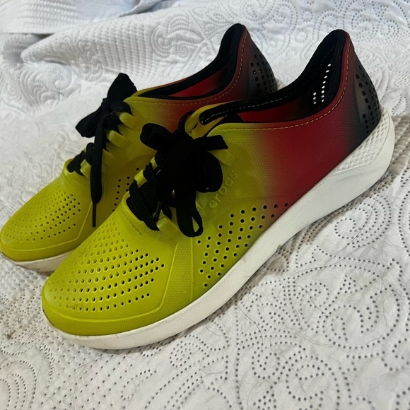 Crocs LiteRide Pacer Shoe Sneaker Mesh Color Dip  Red Yellow Mens 9 - Picture 9 of 9